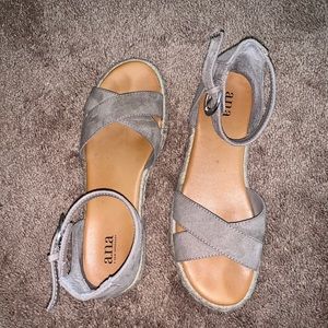 wrap around sandals!!